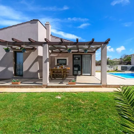 Holiday home Bobo